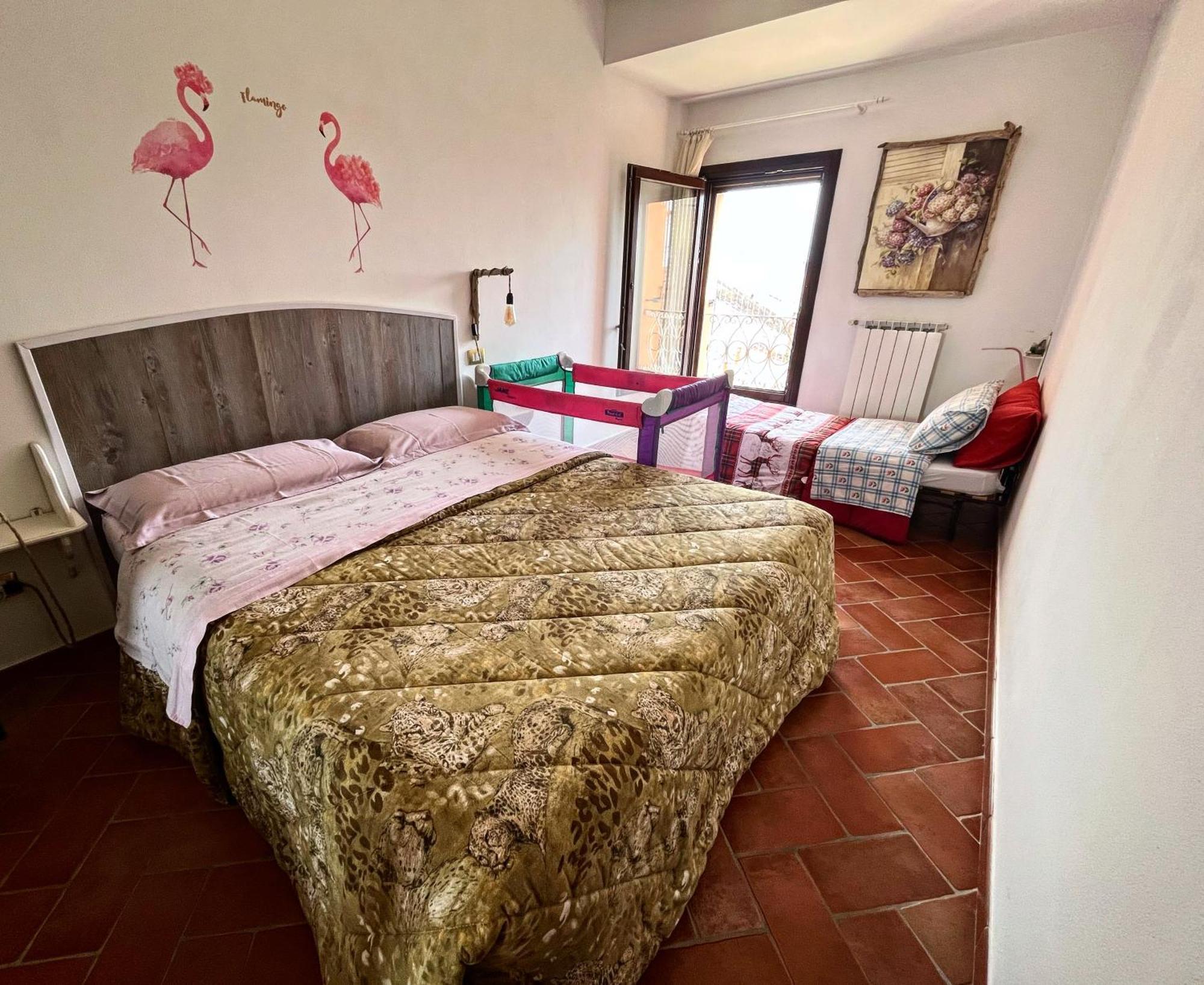 Pink Flamingo Accomodation Comacchio Eksteriør billede